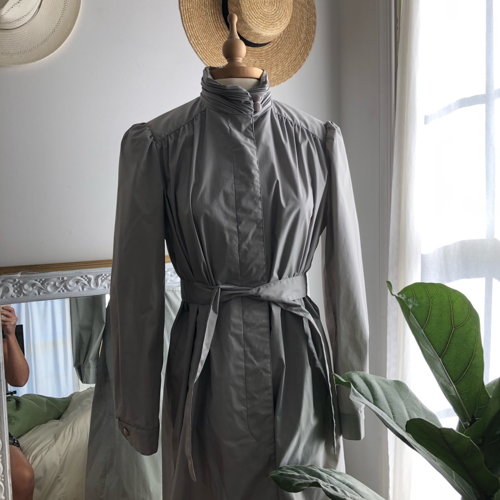 True Vintage gray midi length trench coat - Picture 3 of 6